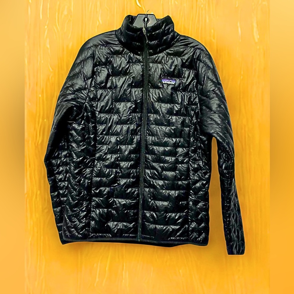Patagonia Women’s Micro Puff® Jacket – Black (Size Large, NWT)